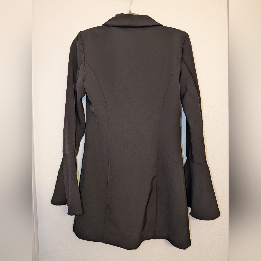 NBD Elegant Black Blazer with Flared Sleeves Size Small - Picture 7 of 9